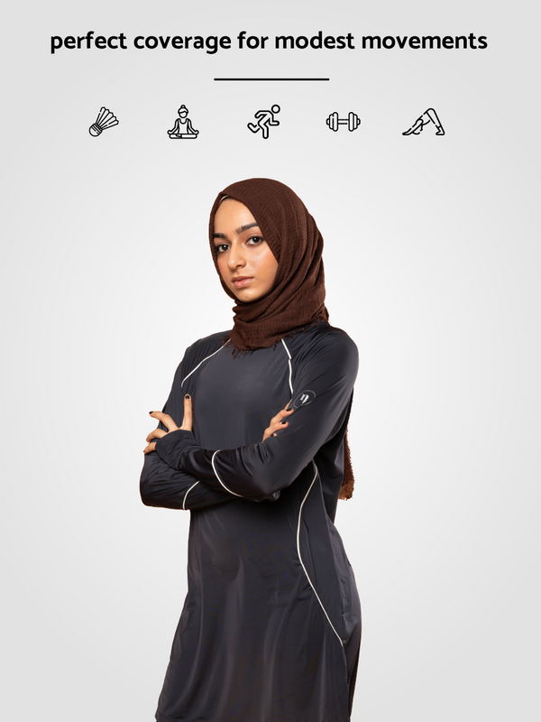 Shop Themis Modest Activewear T-shirt in black online